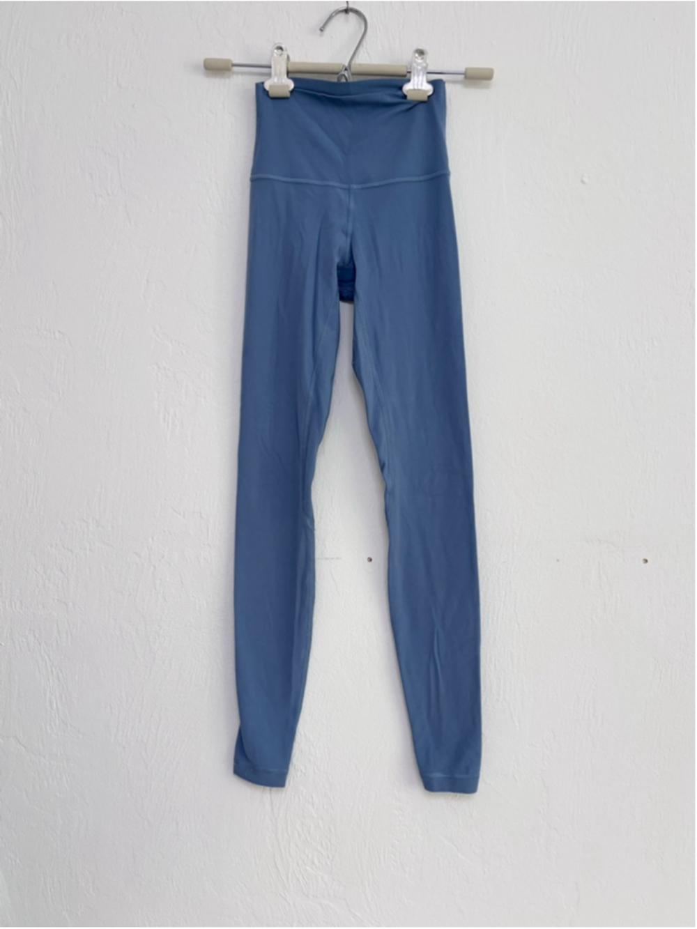 Women's Lululemon Blue Leggings Size 0 Dusty Blue